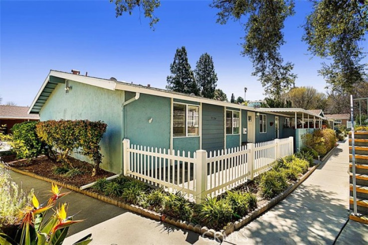 2 Bed Home for Sale in Newhall, California