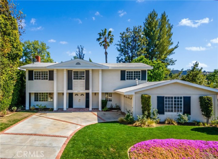 5 Bed Home for Sale in Calabasas, California
