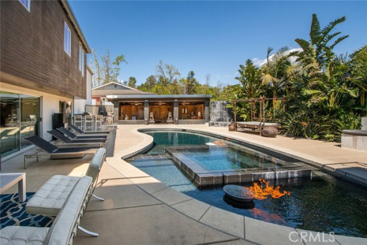 5 Bed Home for Sale in Granada Hills, California