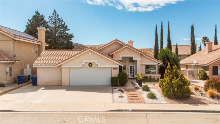 4 Bed Home for Sale in Palmdale, California