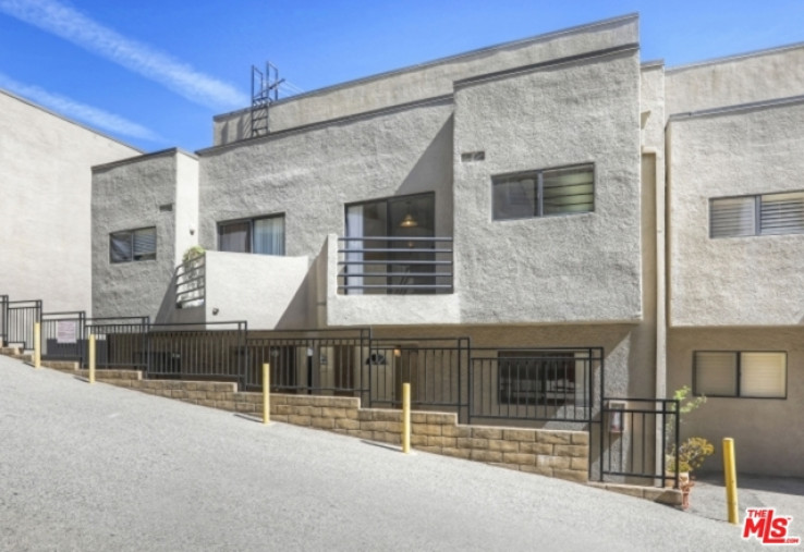 2 Bed Home for Sale in Los Angeles, California