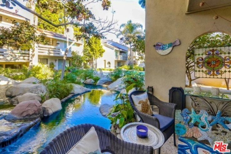 1 Bed Home for Sale in Costa Mesa, California