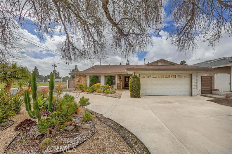 4 Bed Home for Sale in Granada Hills, California