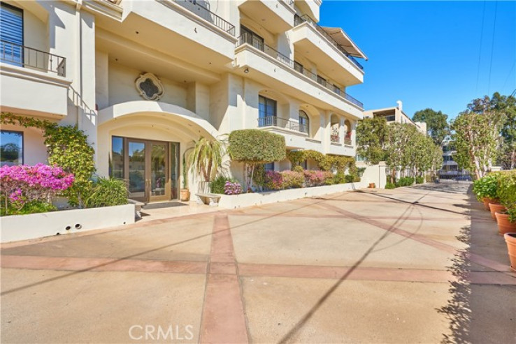 2 Bed Home for Sale in Los Angeles, California