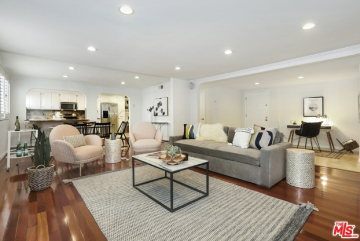 2 Bed Home for Sale in Sherman Oaks, California