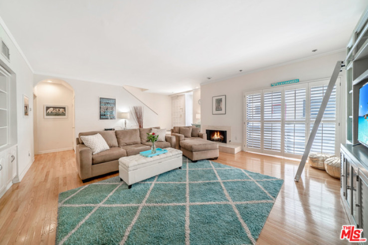 3 Bed Home for Sale in Los Angeles, California