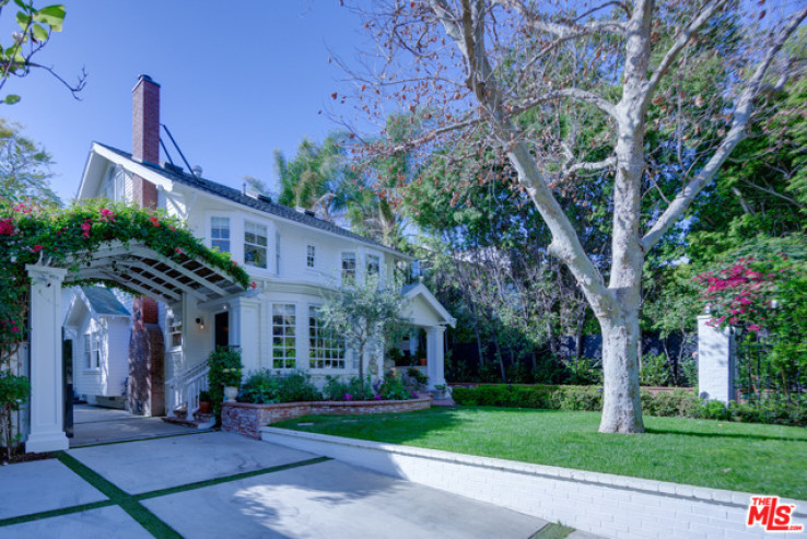 4 Bed Home for Sale in Los Angeles, California