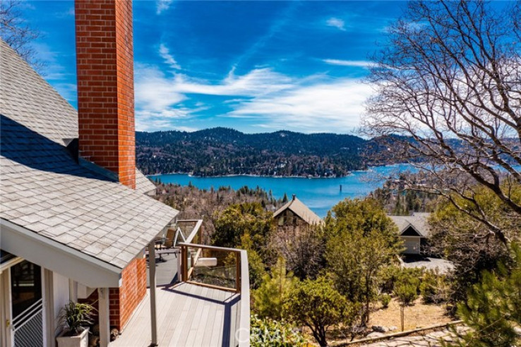4 Bed Home for Sale in Lake Arrowhead, California