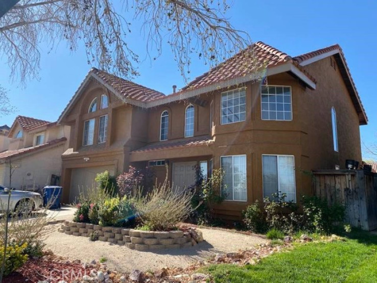 Residential Home in Palmdale