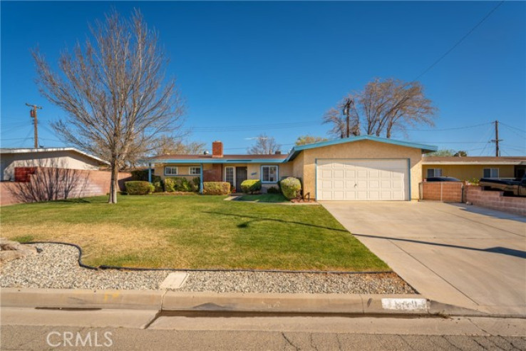 4 Bed Home for Sale in Palmdale, California