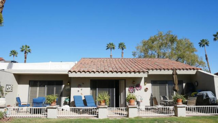 Residential Home in East Palm Desert