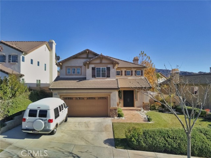 4 Bed Home for Sale in Newhall, California