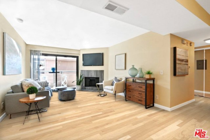 2 Bed Home for Sale in Playa del Rey, California