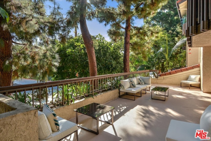 2 Bed Home for Sale in Playa del Rey, California