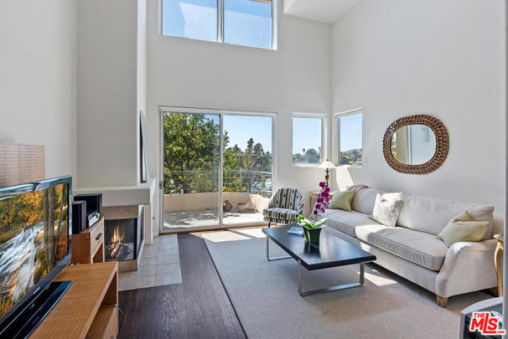 Residential Home in Pacific Palisades