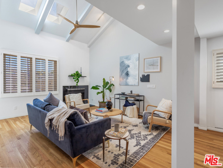 2 Bed Home for Sale in Santa Monica, California