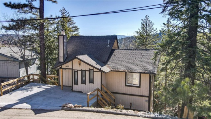3 Bed Home for Sale in Lake Arrowhead, California