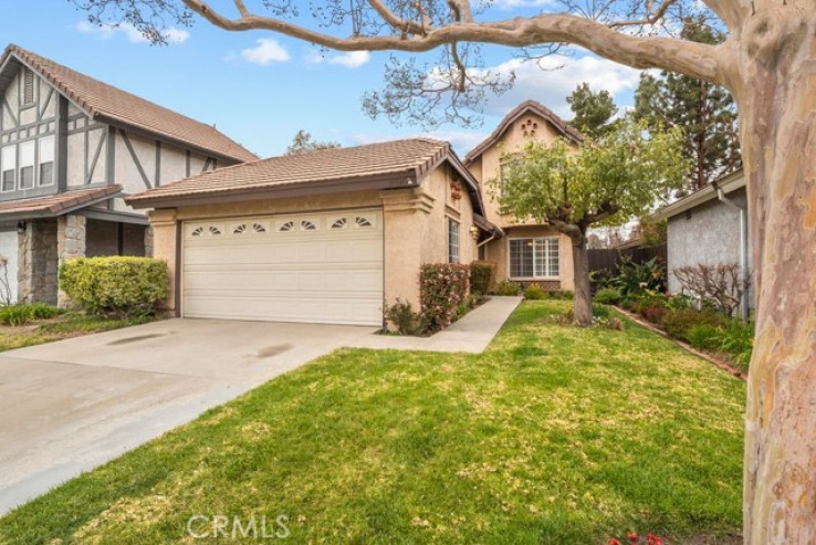 3 Bed Home for Sale in Canyon Country, California