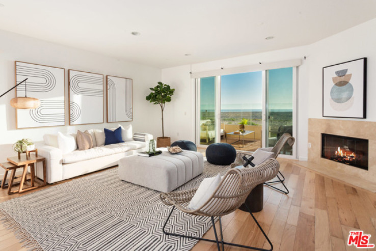 2 Bed Home for Sale in Playa del Rey, California