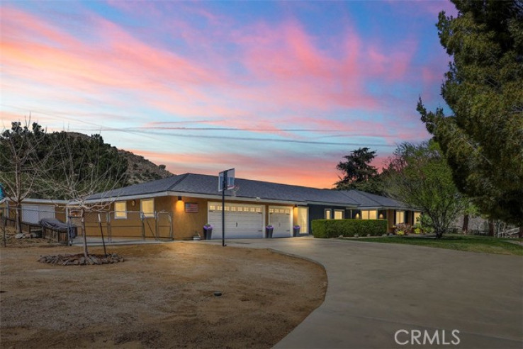 4 Bed Home for Sale in Acton, California