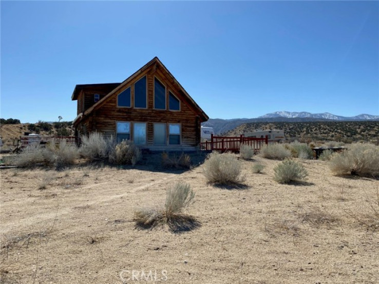 2 Bed Home for Sale in Llano, California