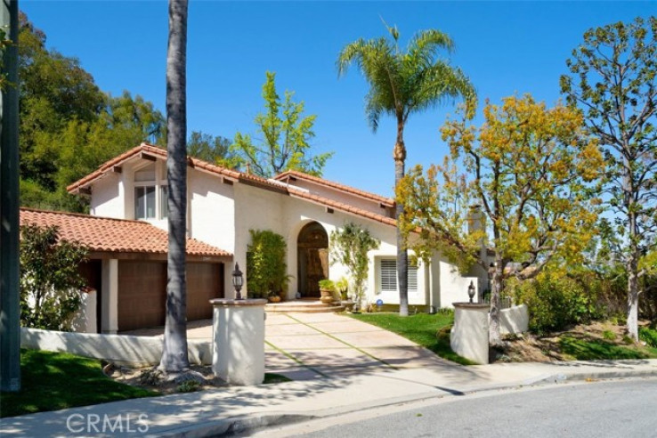 4 Bed Home for Sale in Calabasas, California