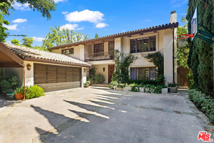 Residential Home in Brentwood