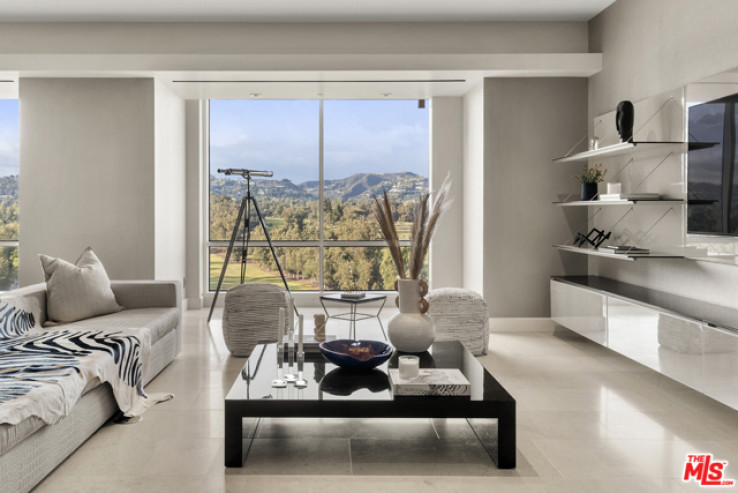 4 Bed Home for Sale in Los Angeles, California