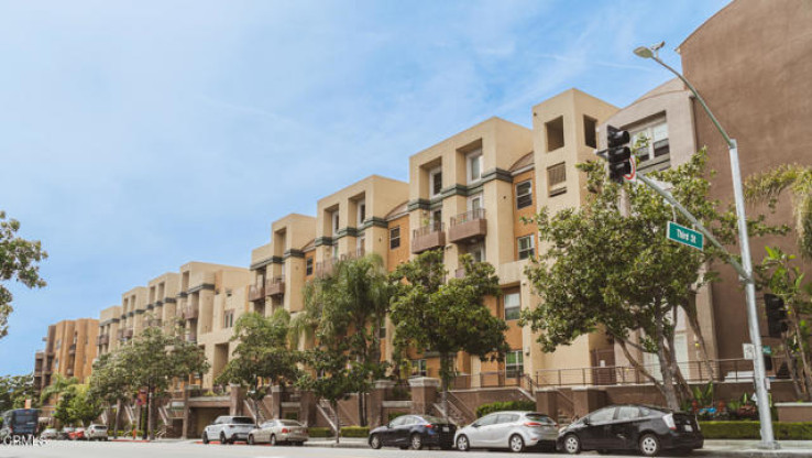 2 Bed Home for Sale in Burbank, California