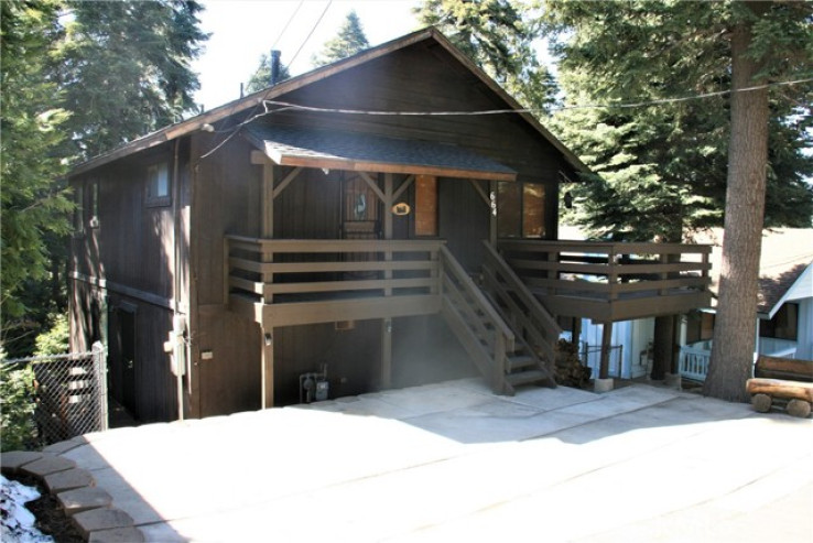 2 Bed Home for Sale in Lake Arrowhead, California