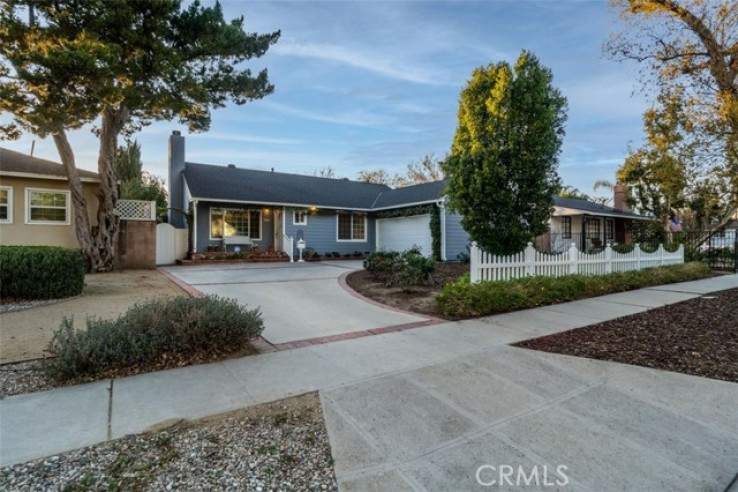 3 Bed Home for Sale in Lake Balboa, California
