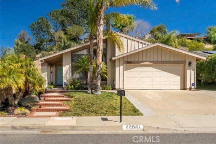 4 Bed Home for Sale in Saugus, California