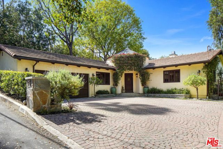 3 Bed Home for Sale in Encino, California