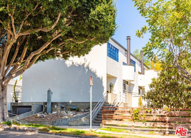 2 Bed Home for Sale in Santa Monica, California
