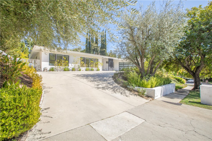 4 Bed Home for Sale in Encino, California