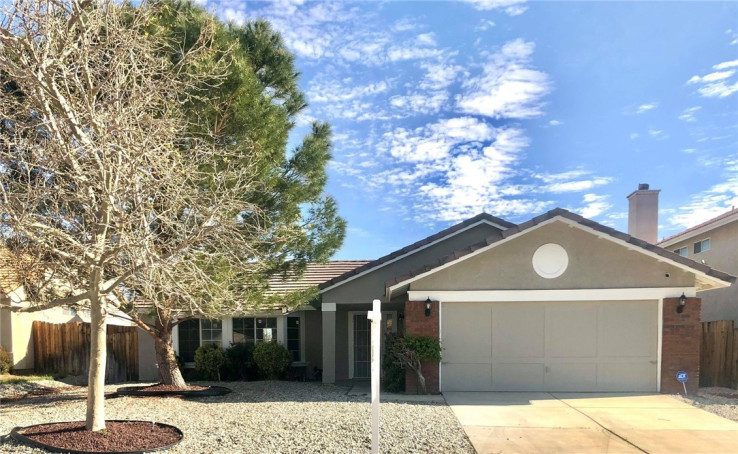3 Bed Home for Sale in Palmdale, California