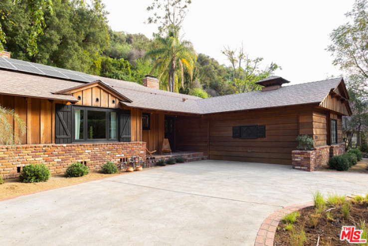 Residential Home in Brentwood