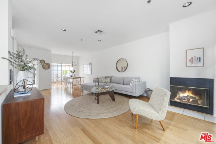 2 Bed Home for Sale in Santa Monica, California
