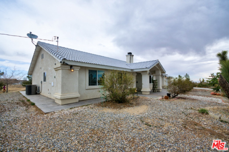 4 Bed Home for Sale in Phelan, California