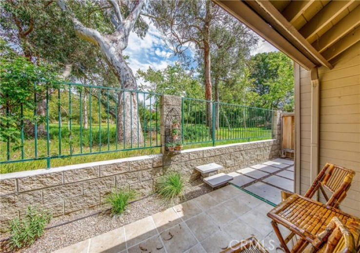 2 Bed Home for Sale in Costa Mesa, California
