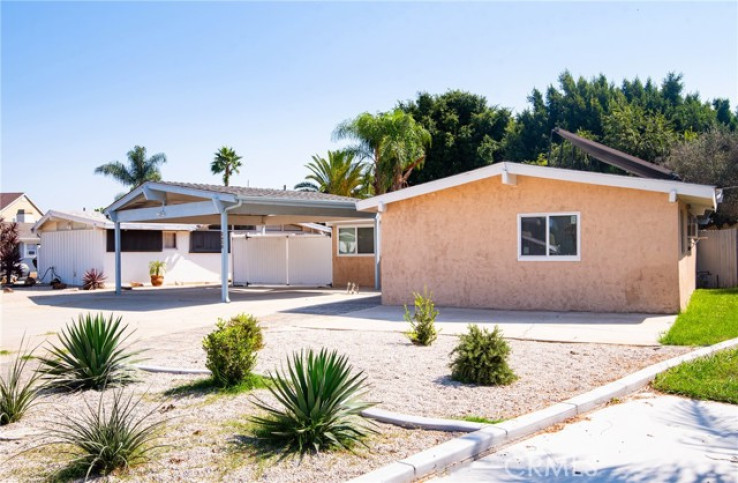 3 Bed Home for Sale in Costa Mesa, California