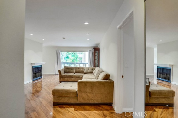 2 Bed Home for Sale in Culver City, California