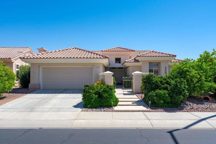 Residential Home in Sun City