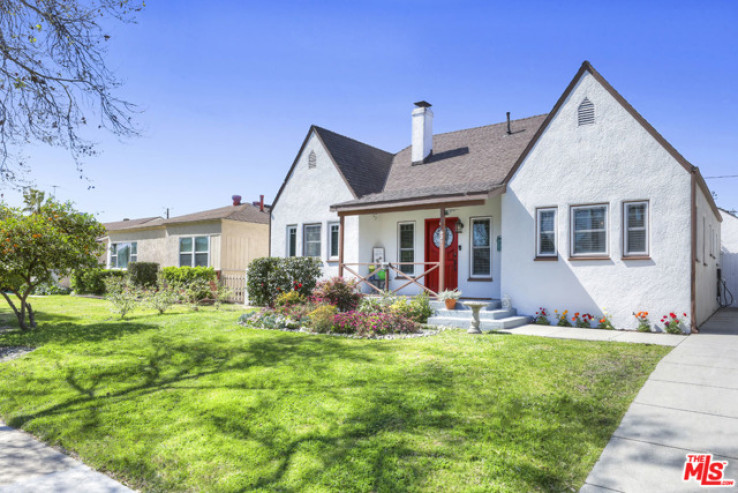 3 Bed Home for Sale in Burbank, California