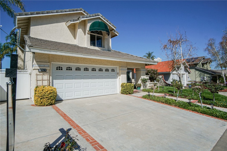 4 Bed Home for Sale in Saugus, California