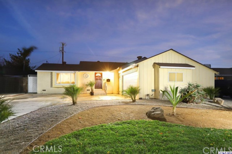 3 Bed Home for Sale in Sun Valley, California