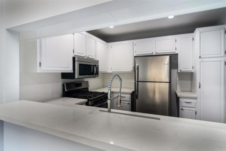 2 Bed Home for Sale in Thousand Oaks, California