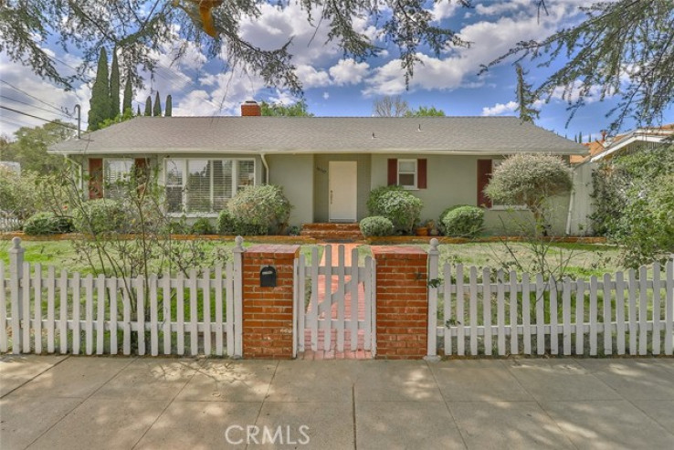 Residential Home in Granada Hills