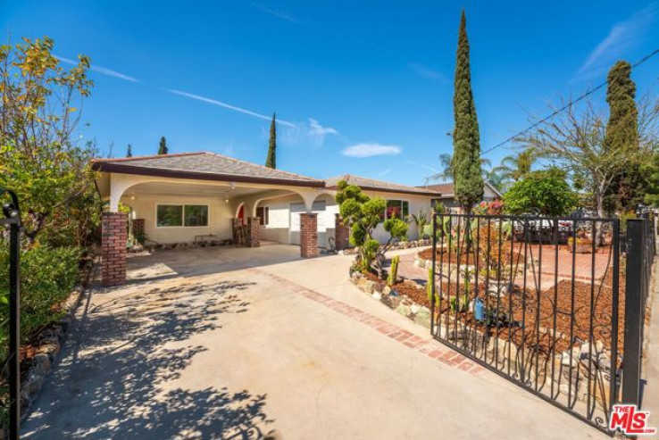 3 Bed Home for Sale in Sun Valley, California