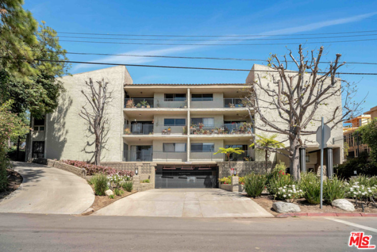 2 Bed Home for Sale in Los Angeles, California